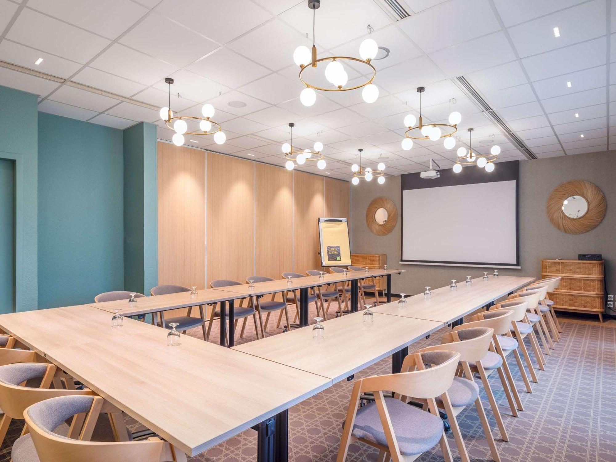 Hôtel ibis Pontivy Buitenkant foto