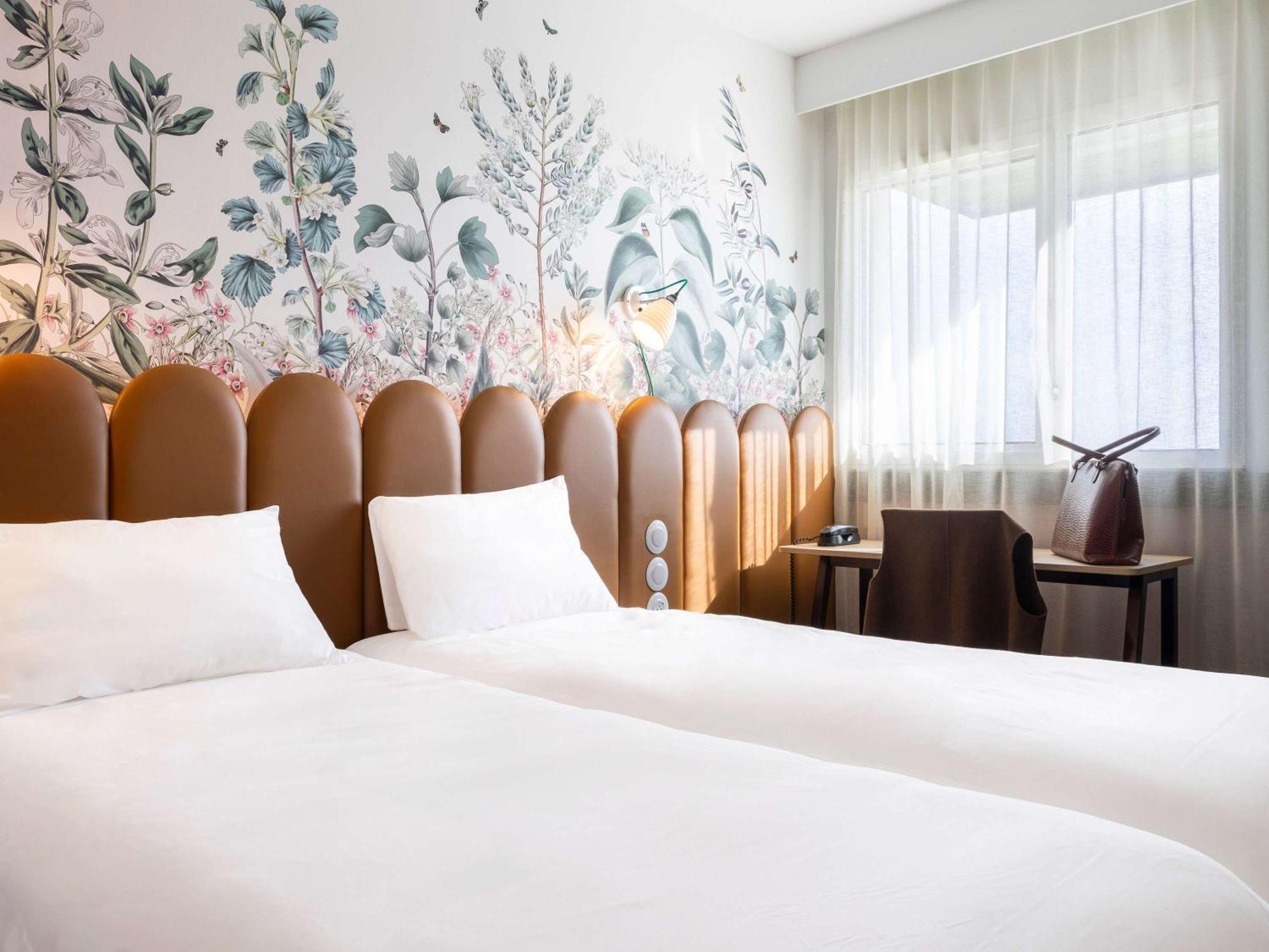 Hôtel ibis Pontivy Buitenkant foto