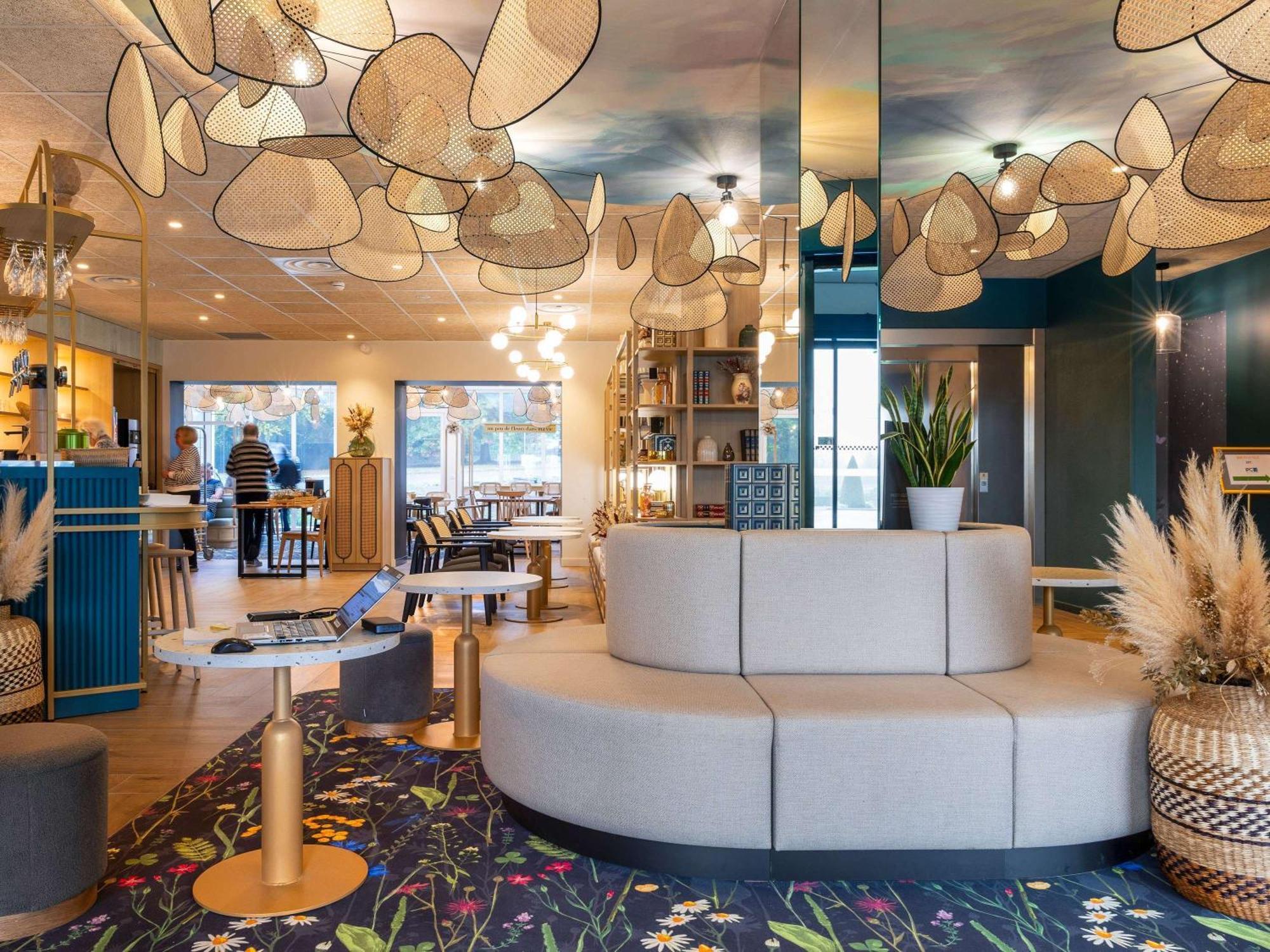 Hôtel ibis Pontivy Buitenkant foto